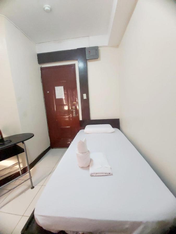 Cosmo Hotel Espana Near Ust Manila Eksteriør bilde